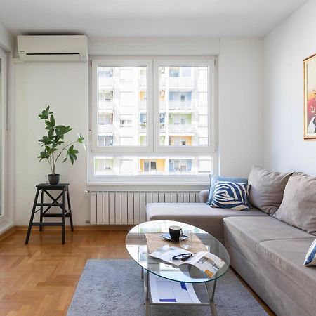 Sunny 1Bdr With Balcony & Parking Apartman Zágráb Kültér fotó