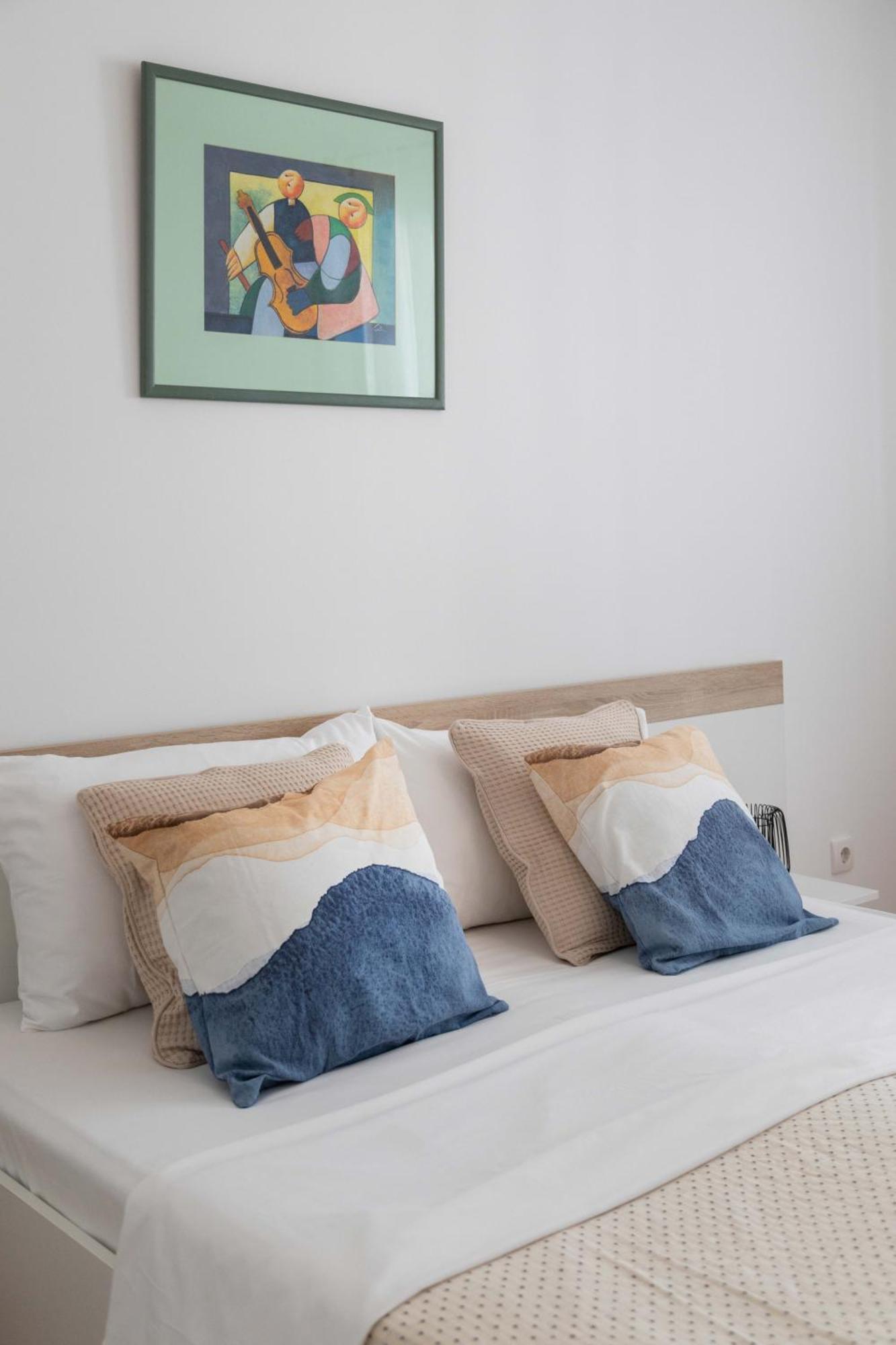 Sunny 1Bdr With Balcony & Parking Apartman Zágráb Kültér fotó