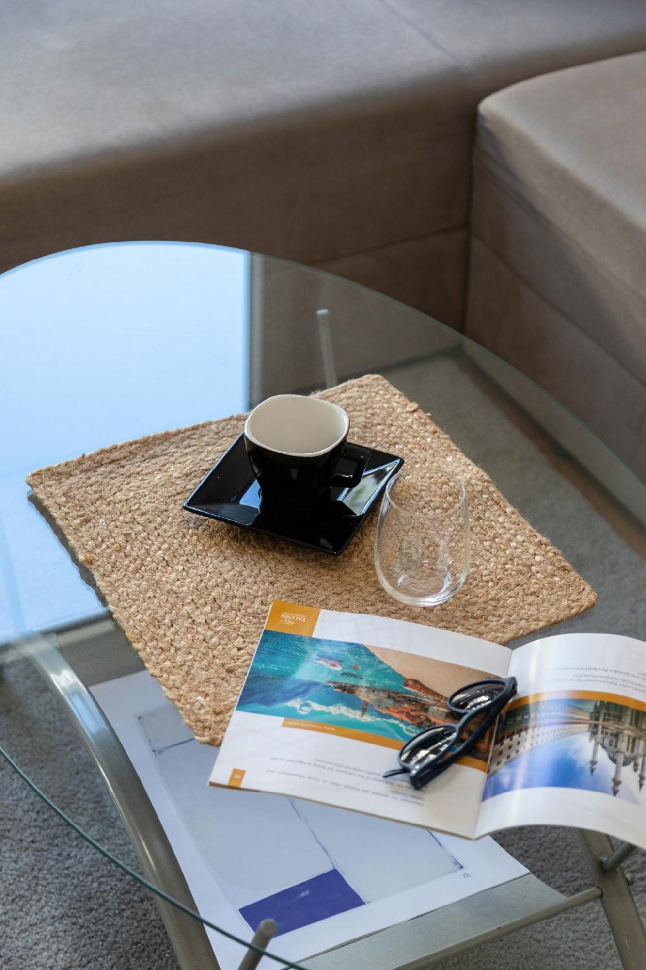 Sunny 1Bdr With Balcony & Parking Apartman Zágráb Kültér fotó