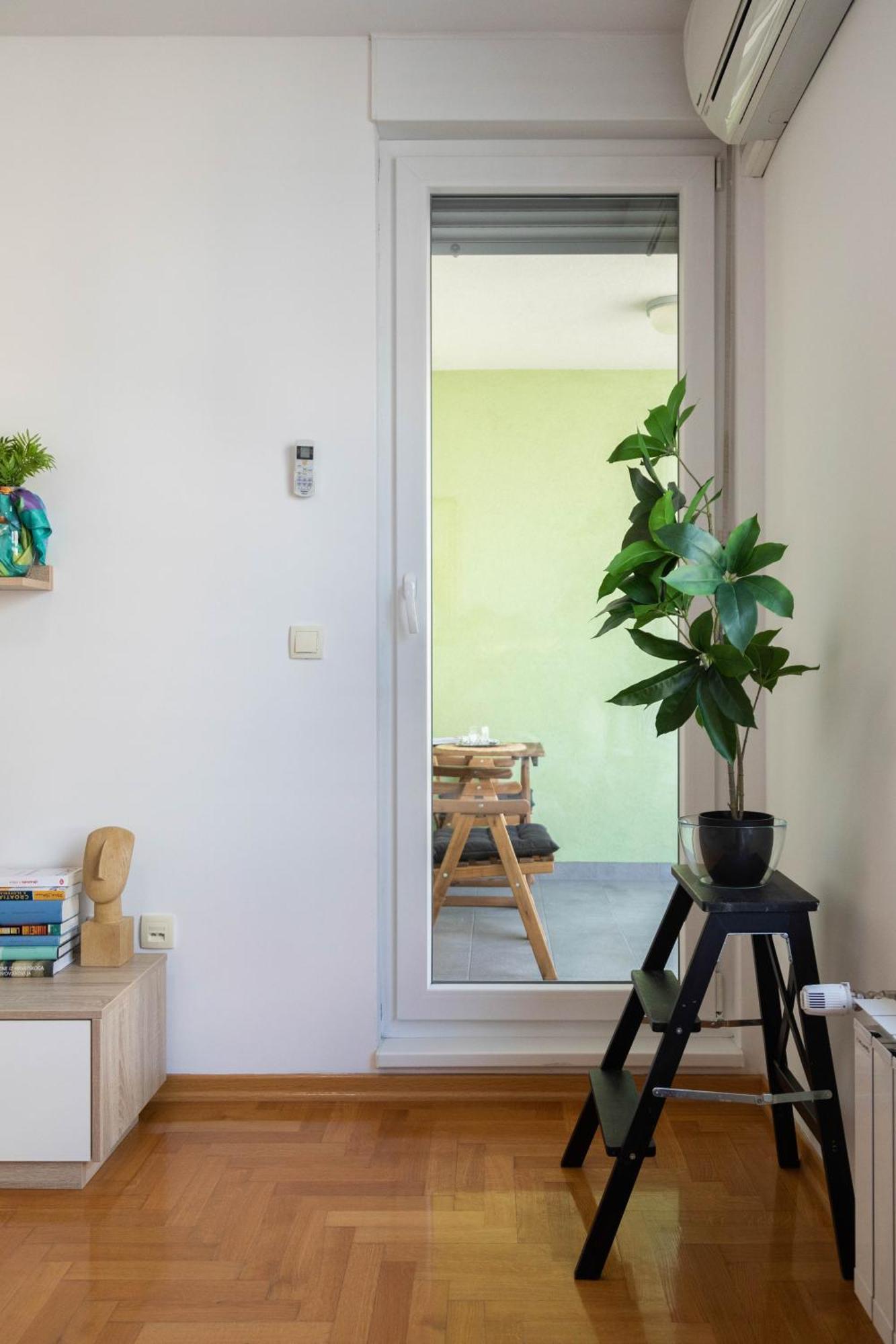 Sunny 1Bdr With Balcony & Parking Apartman Zágráb Kültér fotó