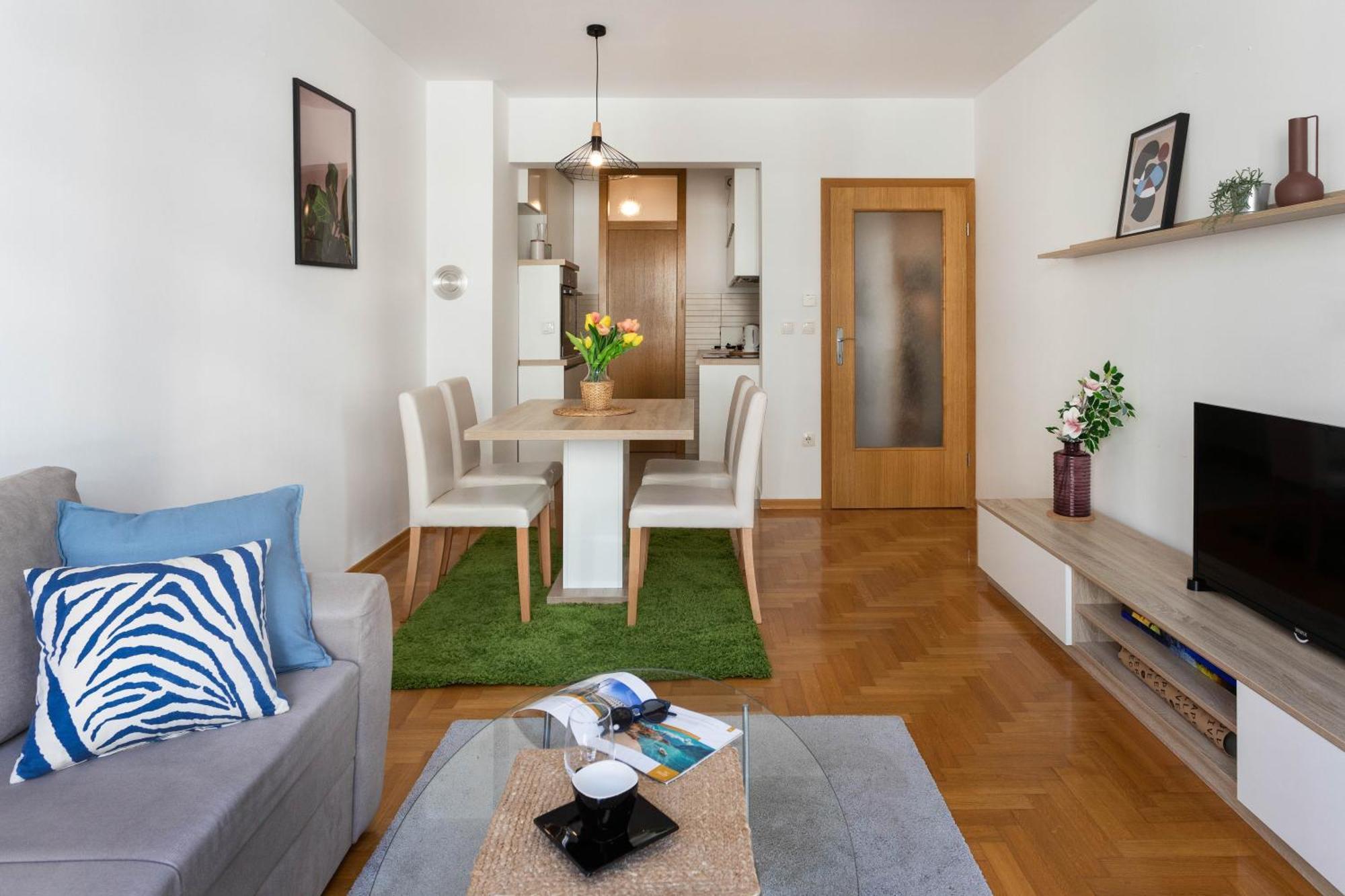 Sunny 1Bdr With Balcony & Parking Apartman Zágráb Kültér fotó