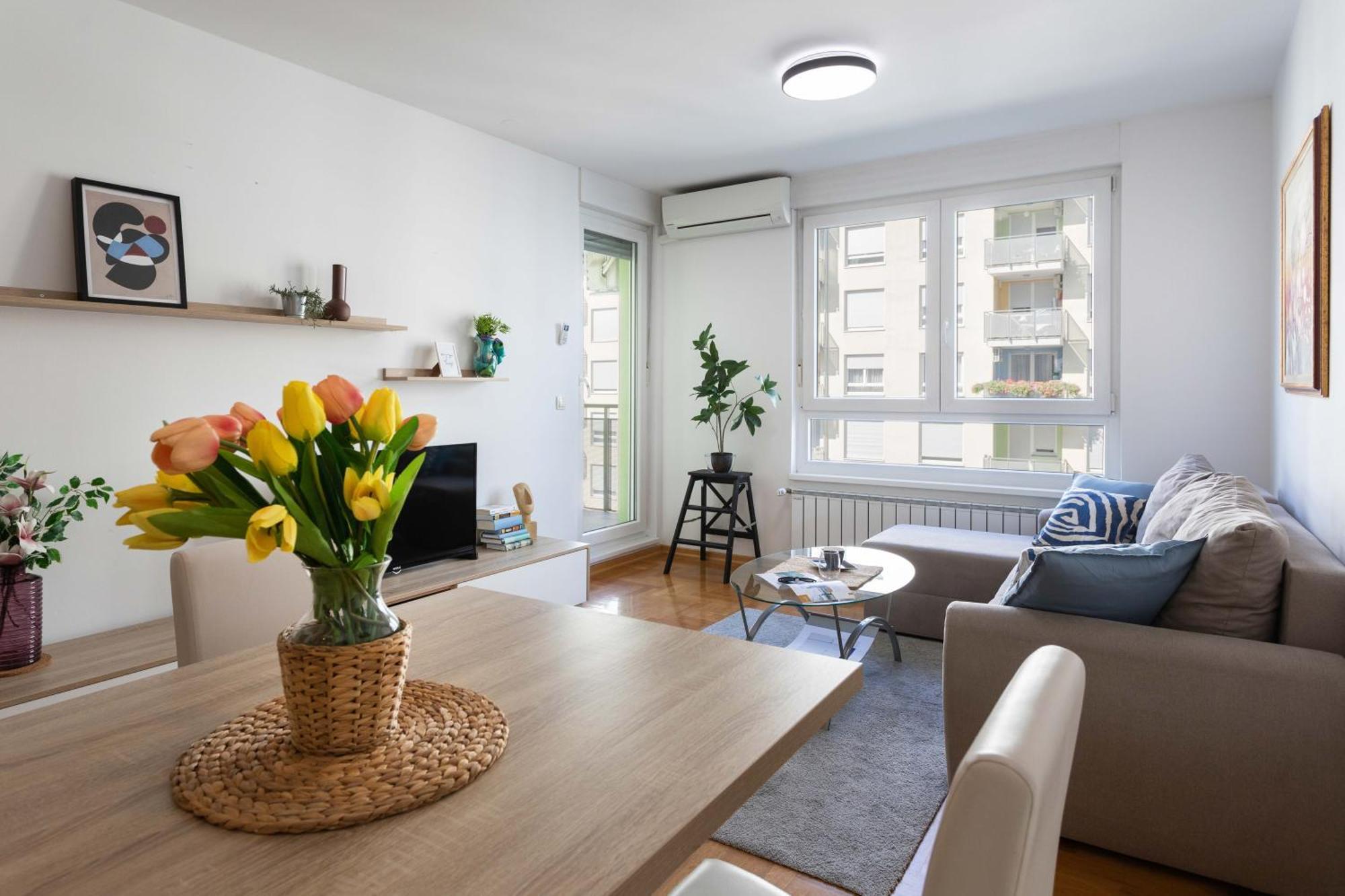 Sunny 1Bdr With Balcony & Parking Apartman Zágráb Kültér fotó