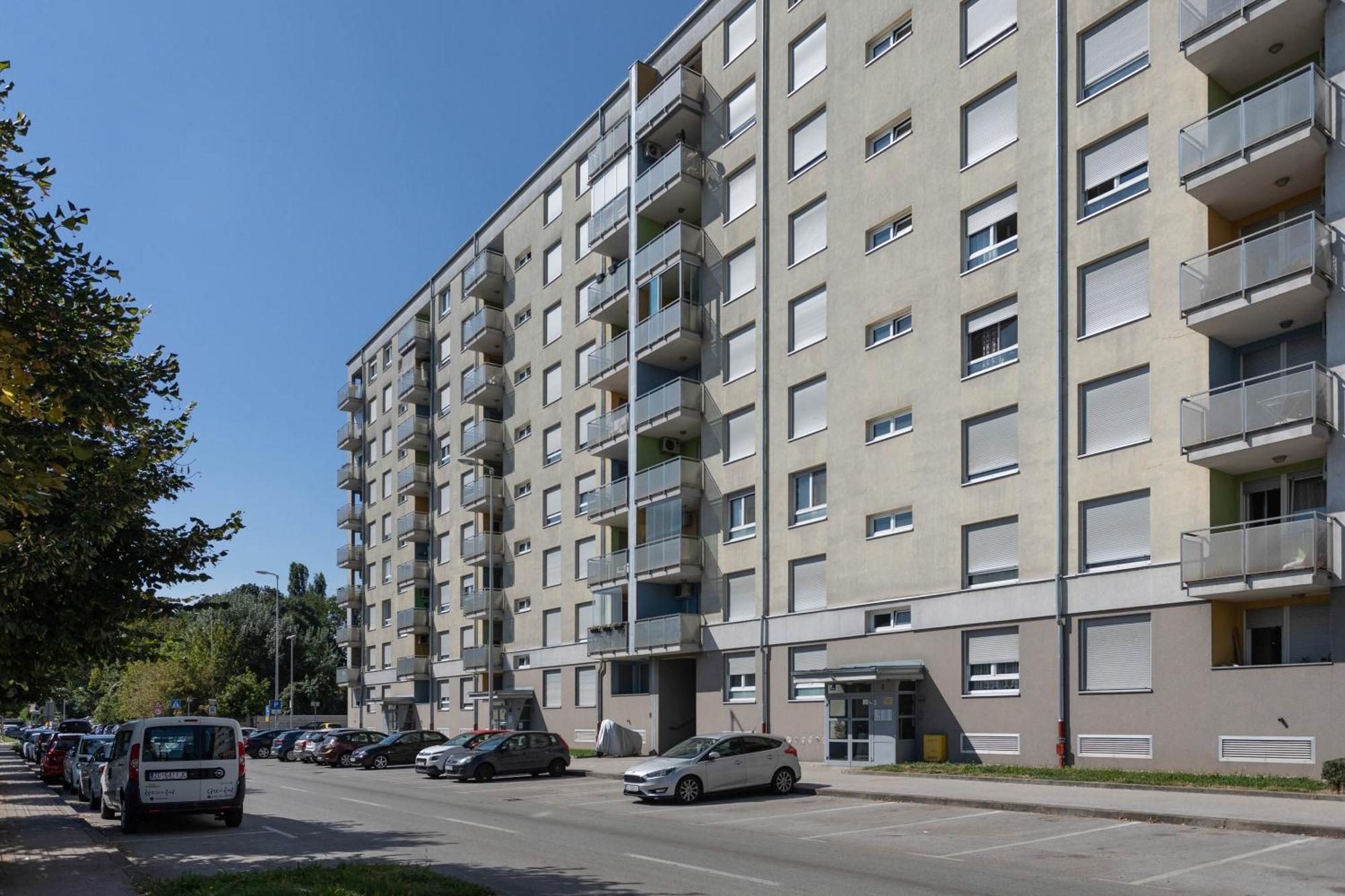 Sunny 1Bdr With Balcony & Parking Apartman Zágráb Kültér fotó